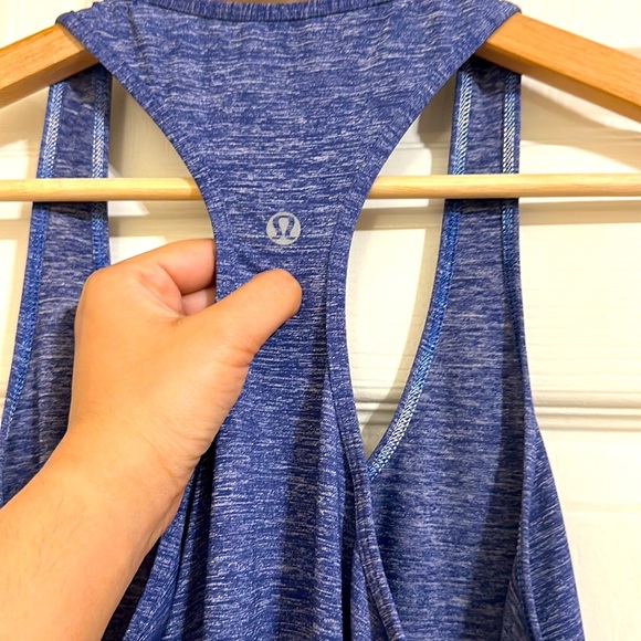 Lulu lemon tank in prestigious condition. Only worn twice. Size 10. - Picture 4 of 4